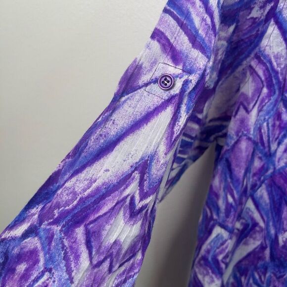 Basic Editions Purple Button Front Women’s 2X Geometric Print Lightweight Top - Picture 5 of 11
